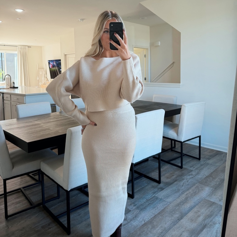 Elegant Cream Knit Set - one arrival